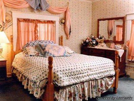 Sunnyside Inn Bed &Breakfast Room photo